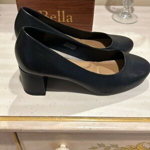 Aerosoles Black Shoes